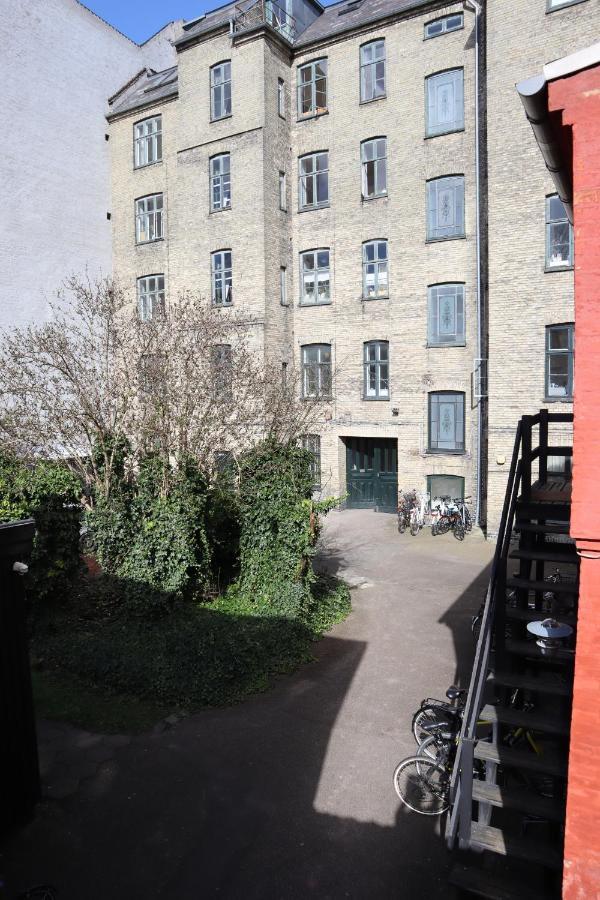 Rooms In Quiet Yellow Courtyard Apartment Copenhagen Exterior photo